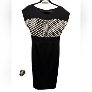 White House Black Market Silk Dress. Size 4. Short Sleeve. Fitted EUC